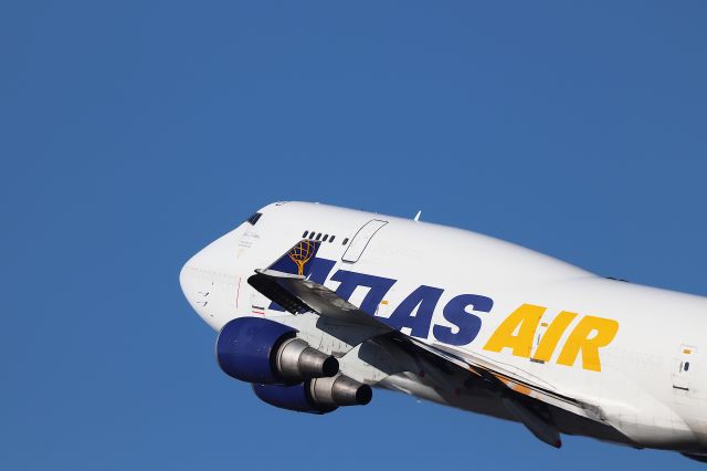 Boeing 747-400 (N742MC)