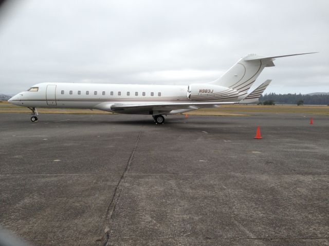 Bombardier Global Express (N983J) - Another summer golf visitor to Bandon Dunes.