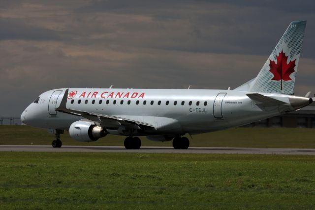 Embraer 170/175 (C-FEJL)