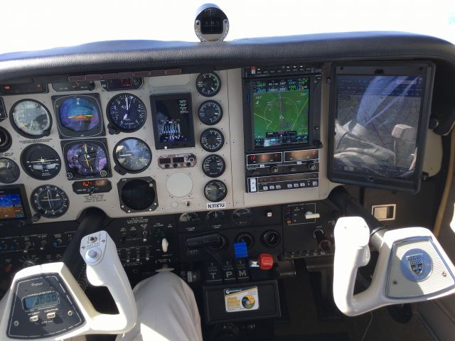 Beechcraft Bonanza (N3181U)