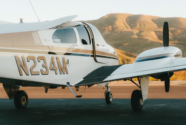 Beechcraft Travel Air (N234M) - The world’s nicest Travel Air