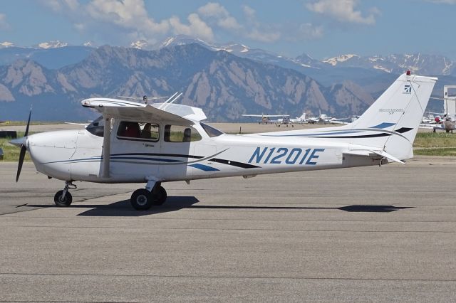 Cessna Skyhawk (N1201E)