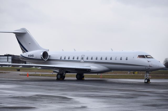 Bombardier Global Express (N10HD) - Tornante Company/Michael Eisner