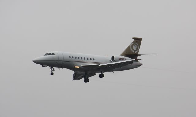 Dassault Falcon 2000 (N89CE)