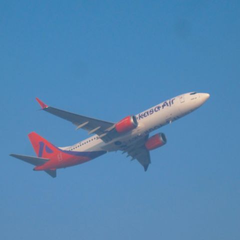 Boeing 737-700 (VT-YAX)