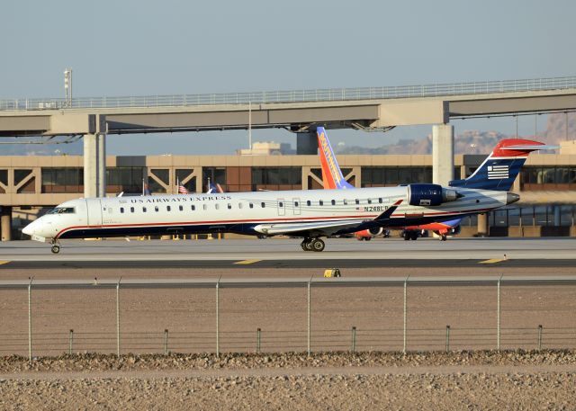 Canadair Regional Jet CRJ-900 (N928LR)