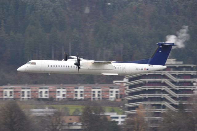 de Havilland Dash 8-400 (OE-LGR)