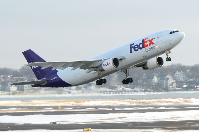 Airbus A300F4-600 (N722FD) - FDX 3601 departing to Indianapolis