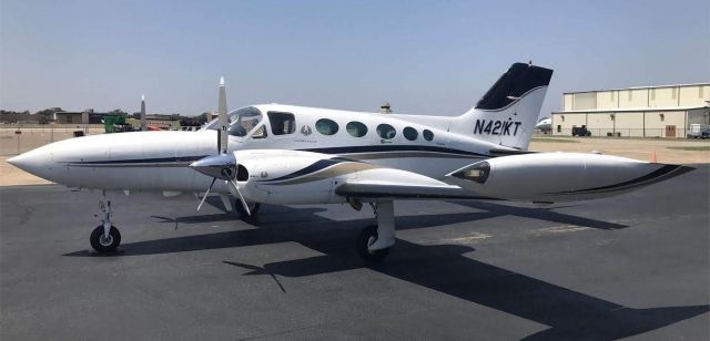 Cessna 421 (N421KT)