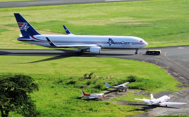 BOEING 767-300 (N378CX)