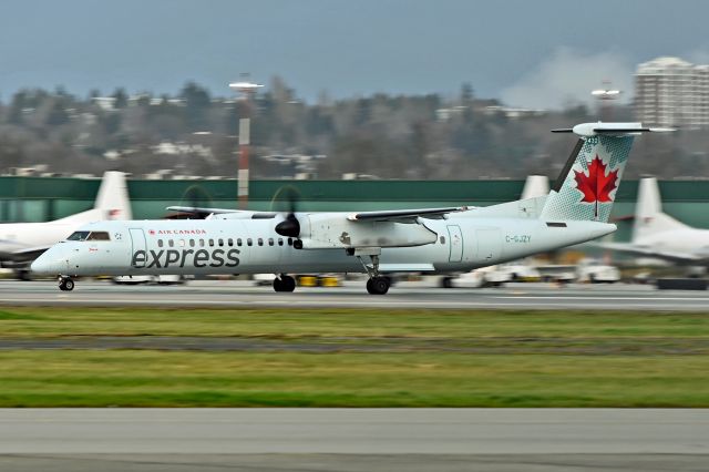 de Havilland Dash 8-400 (C-GJZY)