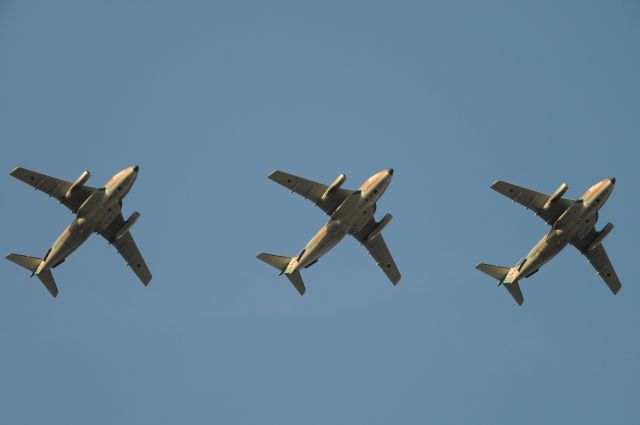 KAWASAKI C-1 — - Oct.26.2016br /Formation flight training for the Air festival.br /Nikon D300 / Sigma 50-500mmbr /1/1000 f5.0 ISO400 78mmbr /FINE / 4288×2848