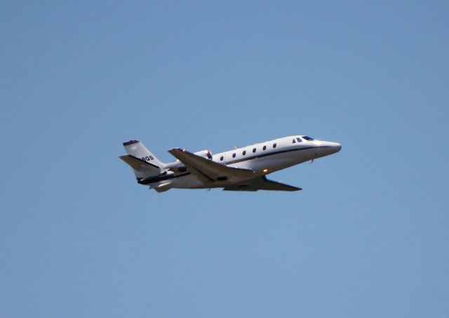 Cessna Citation Excel/XLS (N689QS) - Taking off from Runway 34 at Asheville, NC.