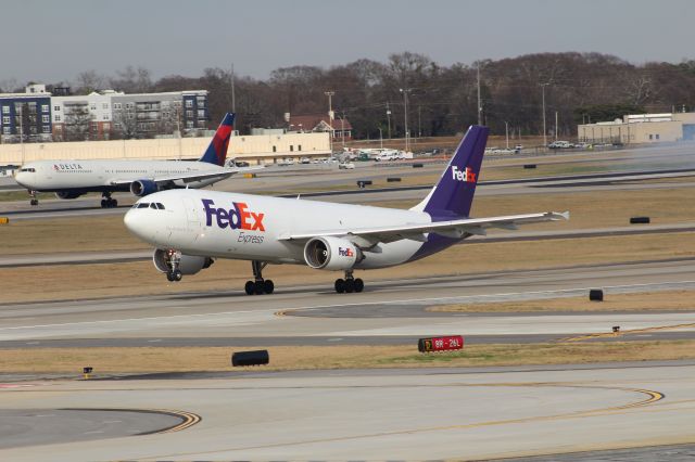 Airbus A300F4-600 (N672FE)