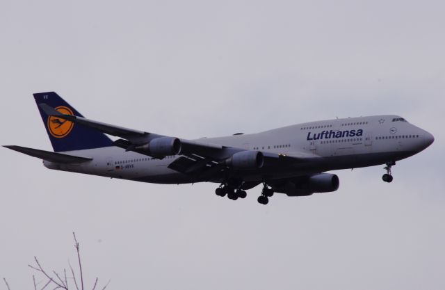 Boeing 747-400 (D-ABVX)