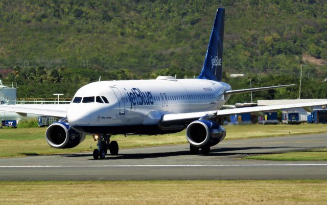 Airbus A320 (N766JB)