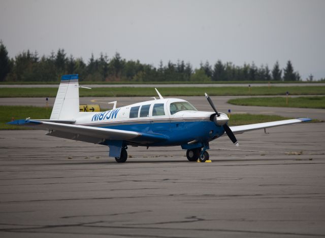 Mooney M-20 (N187JW) - A good looking, fast Mooney.