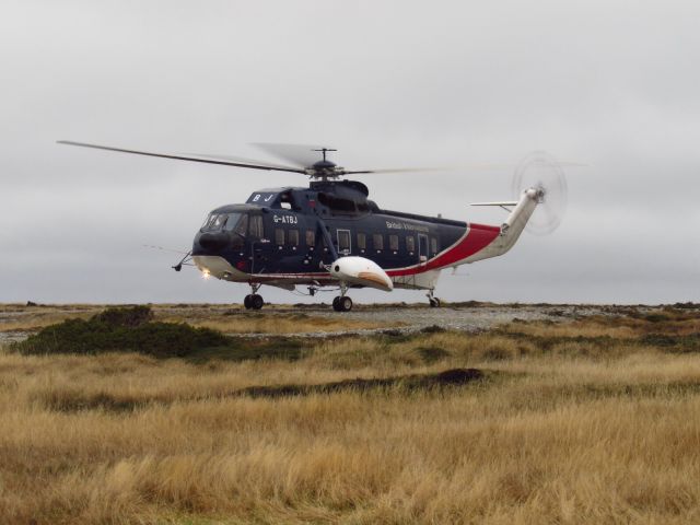 Sikorsky Sea King (G-ATBJ) - Touching down