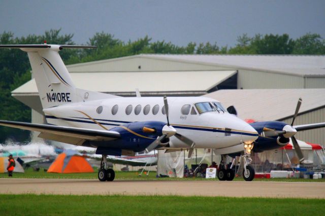 Beechcraft Super King Air 200 (N410RE)