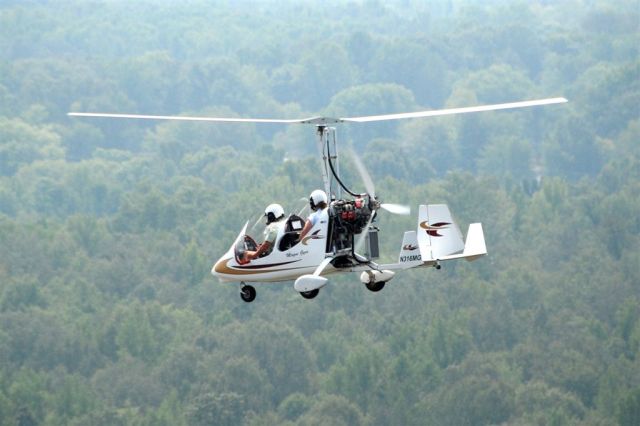 Unknown/Generic Ultralight autogyro (N316MG) - Greg Gremminger and Stephanie Gremminger in the air over Kentucky in N316MG