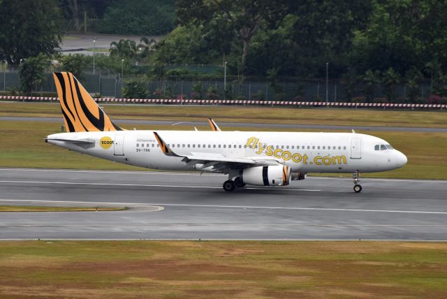Airbus A320 (9V-TRK)