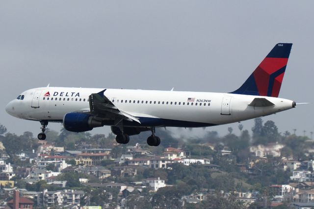 Airbus A320 (N363NW) - An Awesome DAL A320 on Final to SAN