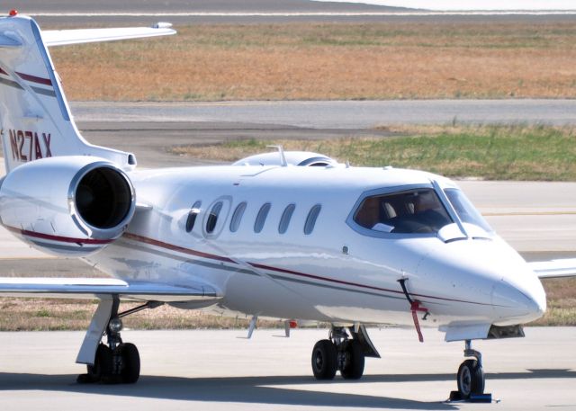 Learjet 35 —