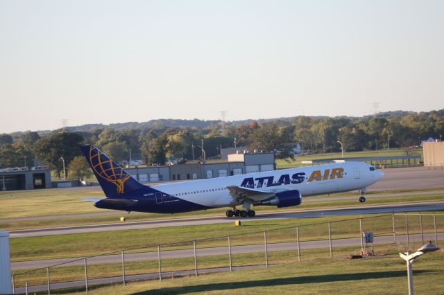 BOEING 767-300 (N640GT) - Chartered-out Atlas Air 767-300. Probably US Military