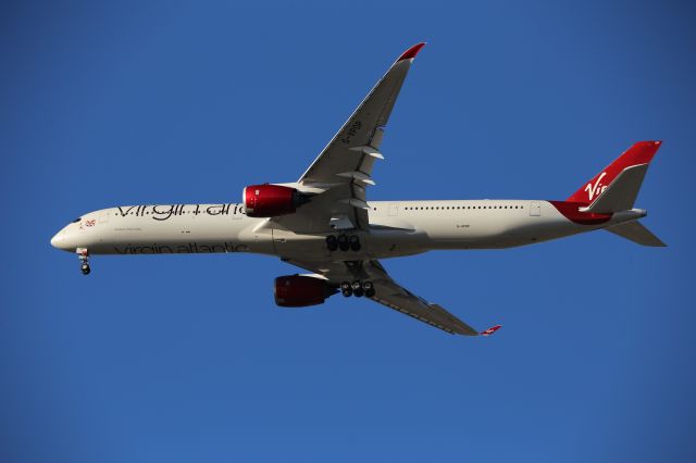 Airbus A350-1000 (G-VPOP)