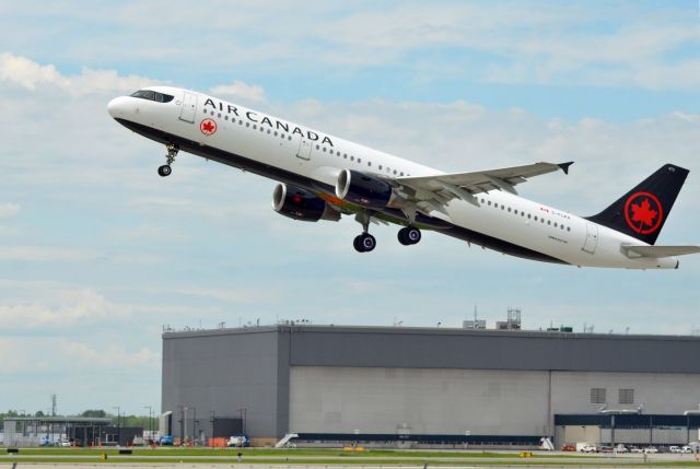 Airbus A321 (C-FLKX)