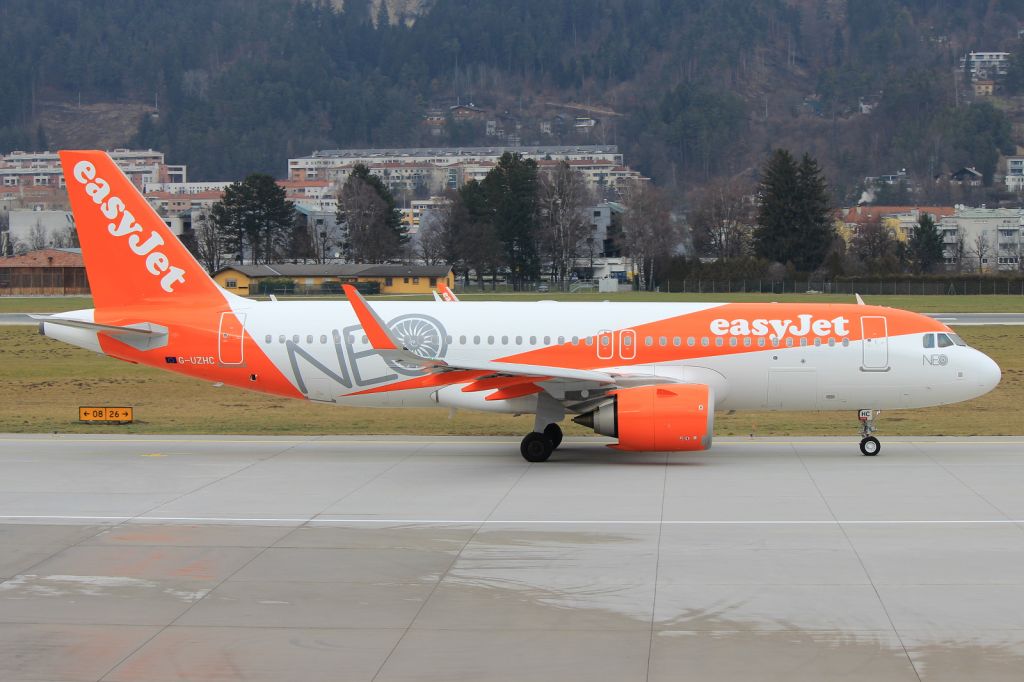 Airbus A320neo (G-UZHC)