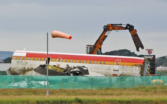 BOEING 727-200 (EC-CFA) - ex-iberia b727-256a ec-cfa being scrapped at shannon 19/6/18.