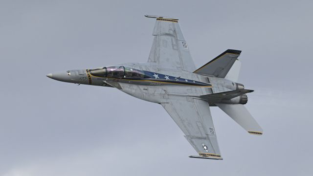 MCDONNELL DOUGLAS Super Hornet (16-5926) - Performing a Demo Flight during the Saturday Airshow at AirVenture 2023.