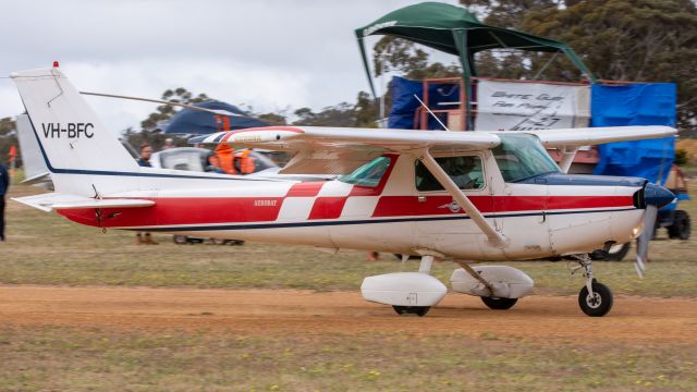 Cessna 152 (VH-BFC)