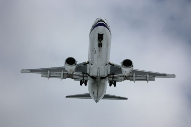 BOEING 737-400 (N80ITJ) - SWIFT AIR CHARTER FOR NEW JERSEY DEVILS