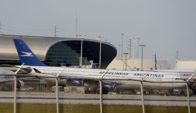 Airbus A340-300 (LV-ZPJ)