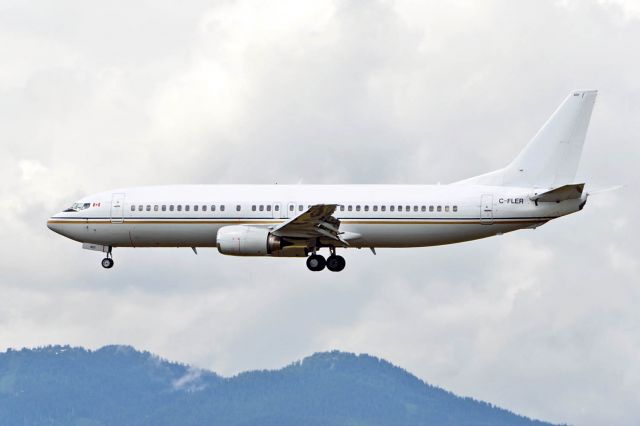 BOEING 737-400 (C-FLER)