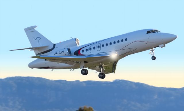 Dassault Falcon 900 (VH-CAD)