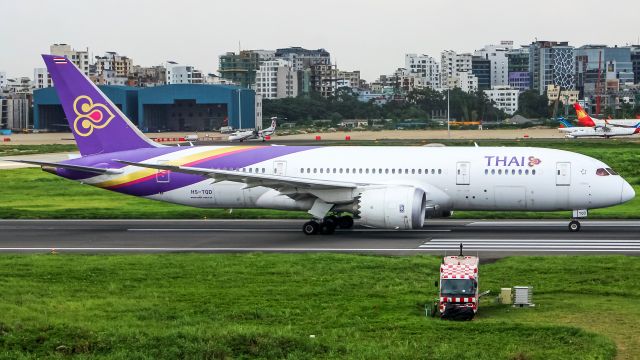 Boeing 787-8 (HS-TQD)