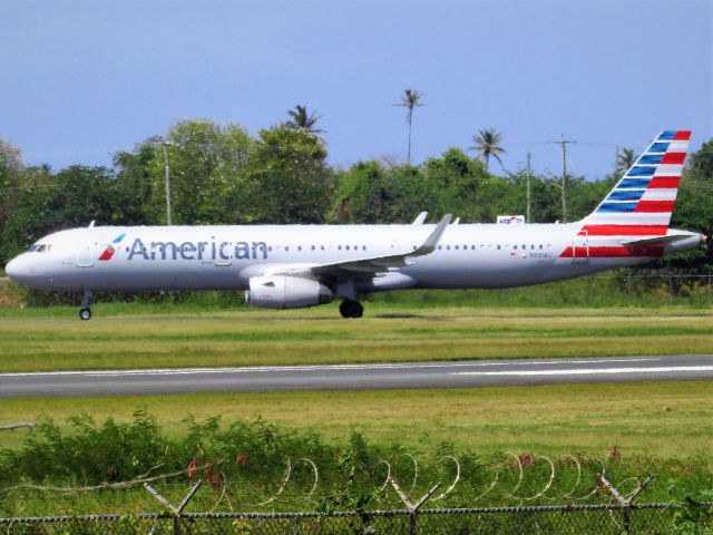 Airbus A321 (N991AU)