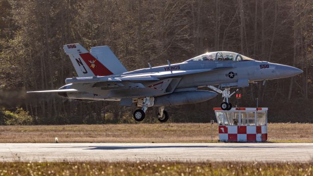 16-6894 — - Touch and Go practice day at the Navy Outlying Field - Coupeville, WA for NAS Whidbey Island-stationed Growler crews. Love the extremely short control tower!