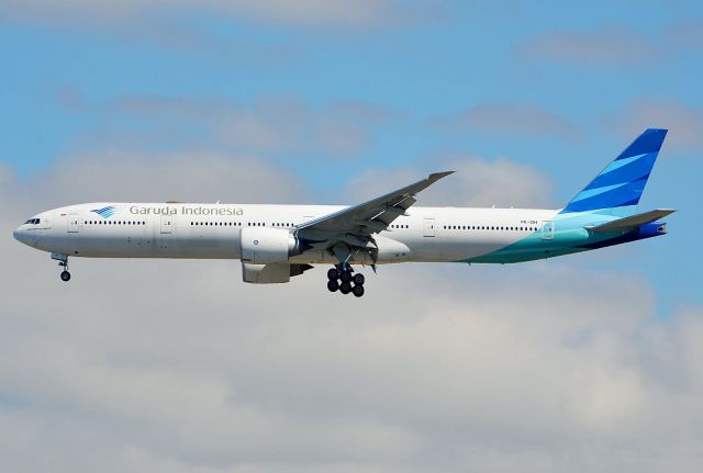 BOEING 777-300 (PK-GIH)