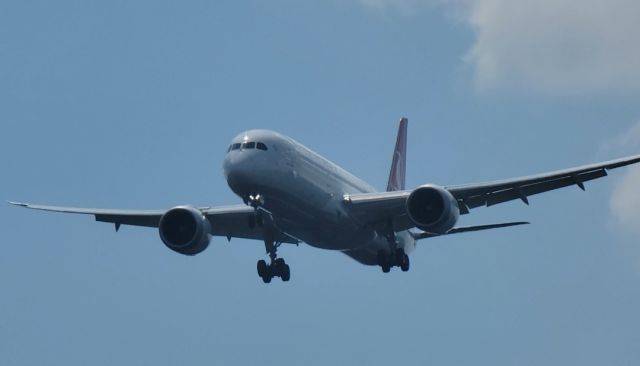 Boeing 787-9 Dreamliner (TC-LLE) - Turkish Airlines 787-9 Dreamliner on final to KIAD