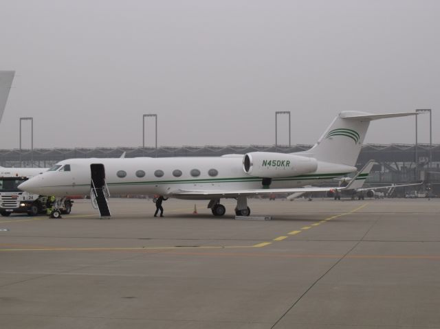 Gulfstream Aerospace Gulfstream IV (N450KR)