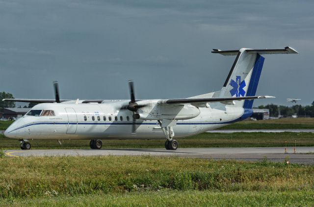 de Havilland Dash 8-300 (QUE40)