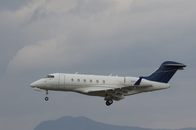 Bombardier Challenger 300 (N939SG) - 31 October 2015:Bank of America Leasing and Capital,Bombardier BD-100-1A10 Challenger 300