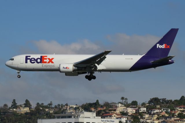 BOEING 767-300 (N125FE) - Landing at least 4 hours late at SAN.