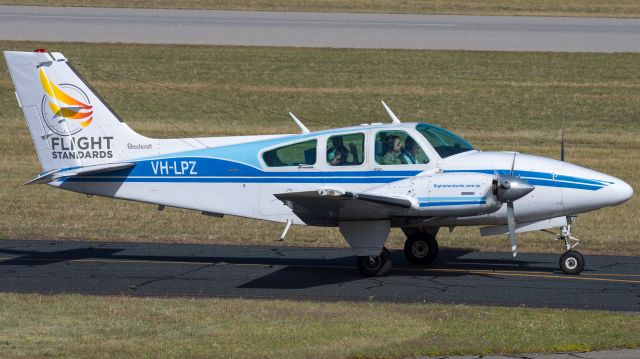 Beechcraft 55 Baron (VH-LPZ)