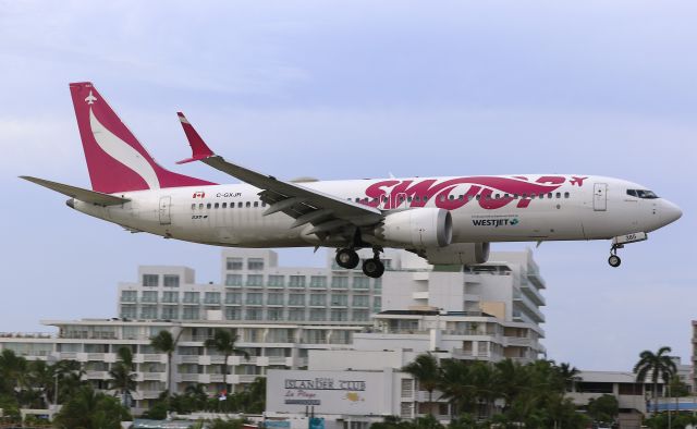 Boeing 737 MAX 8 (C-GXJR)