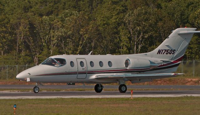 Beechcraft Beechjet (N175QS) - Landing Rwy 28 Cape May County NJ